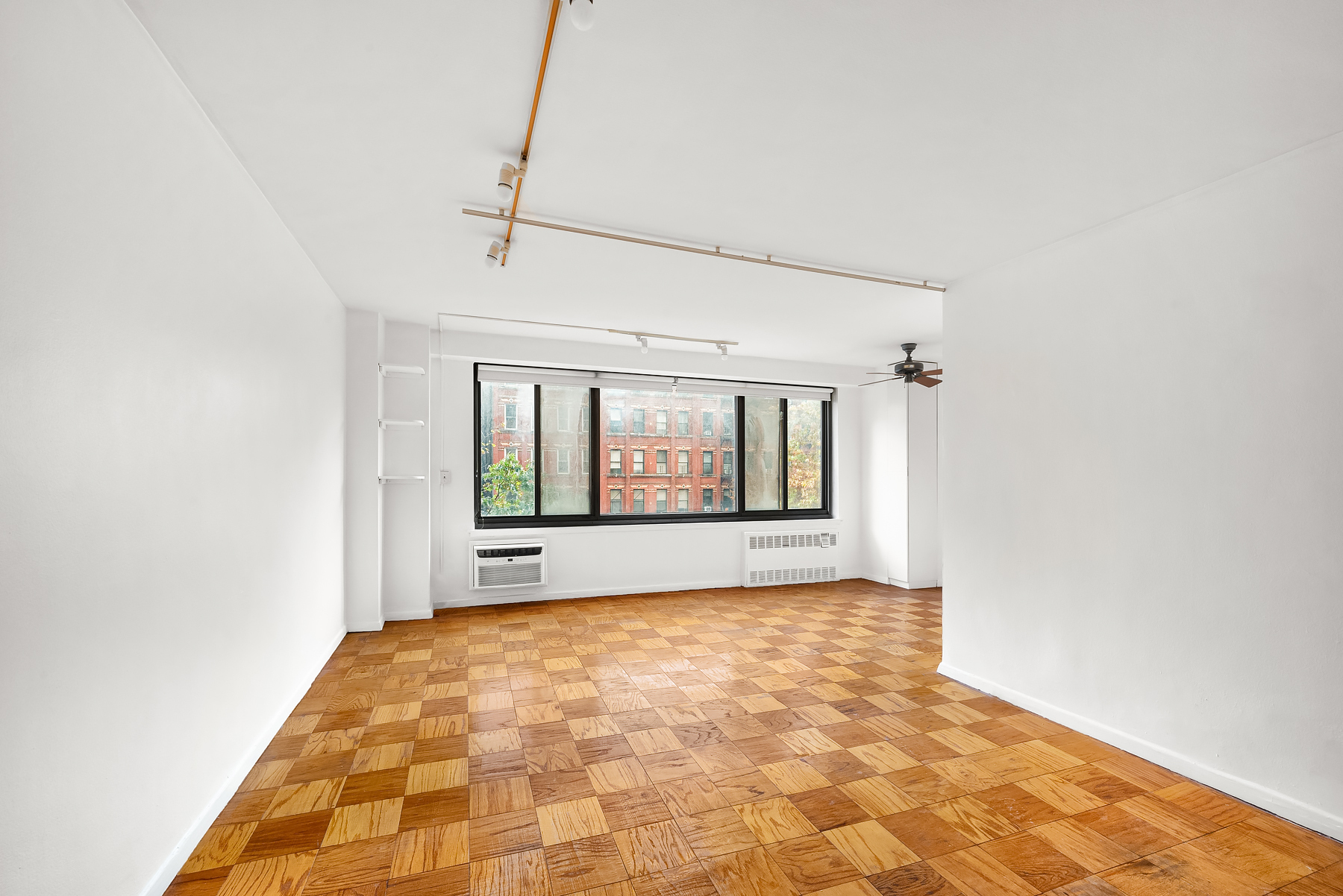 400 Central Park W 3E