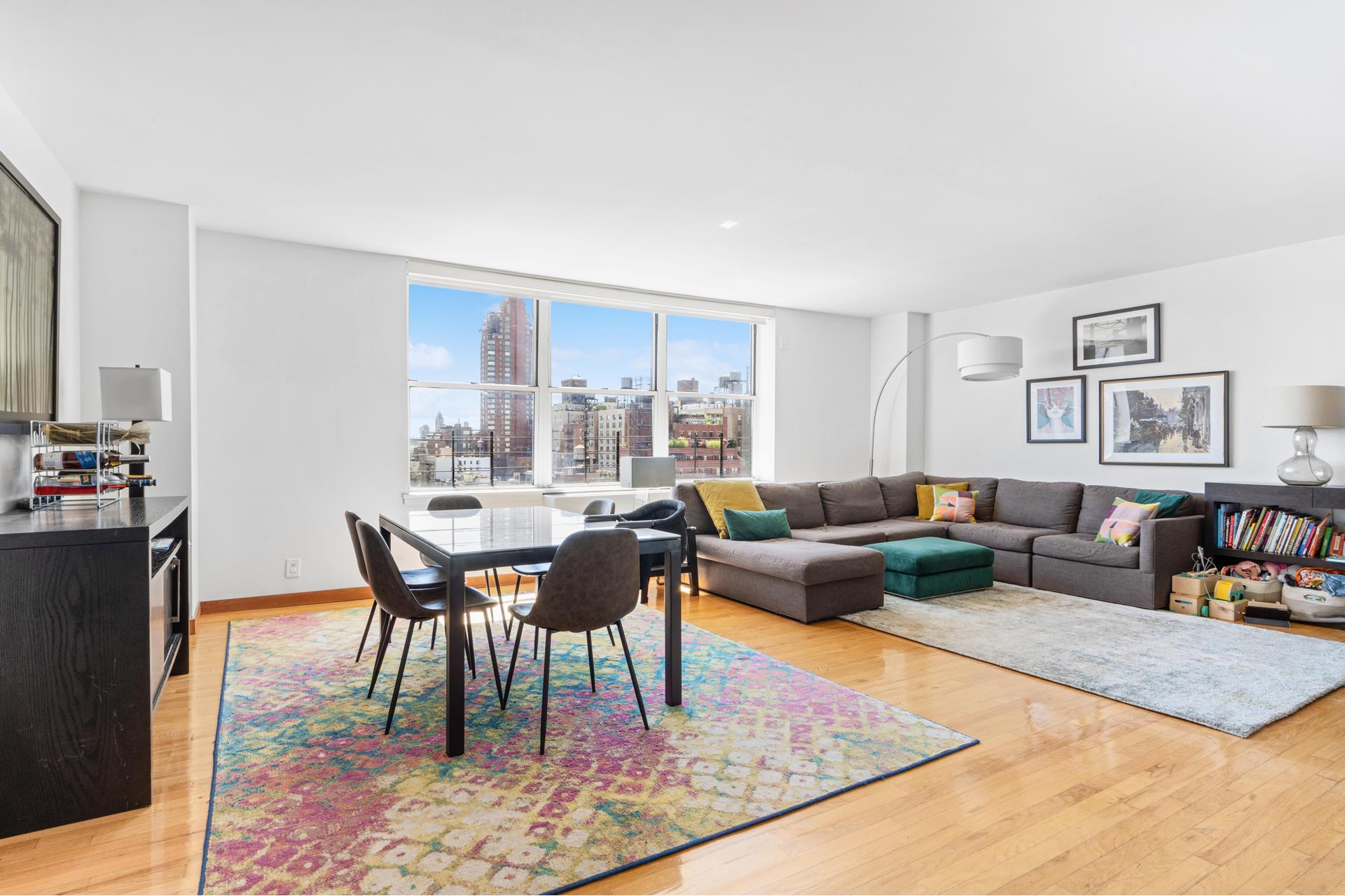 2250 BROADWAY 16D