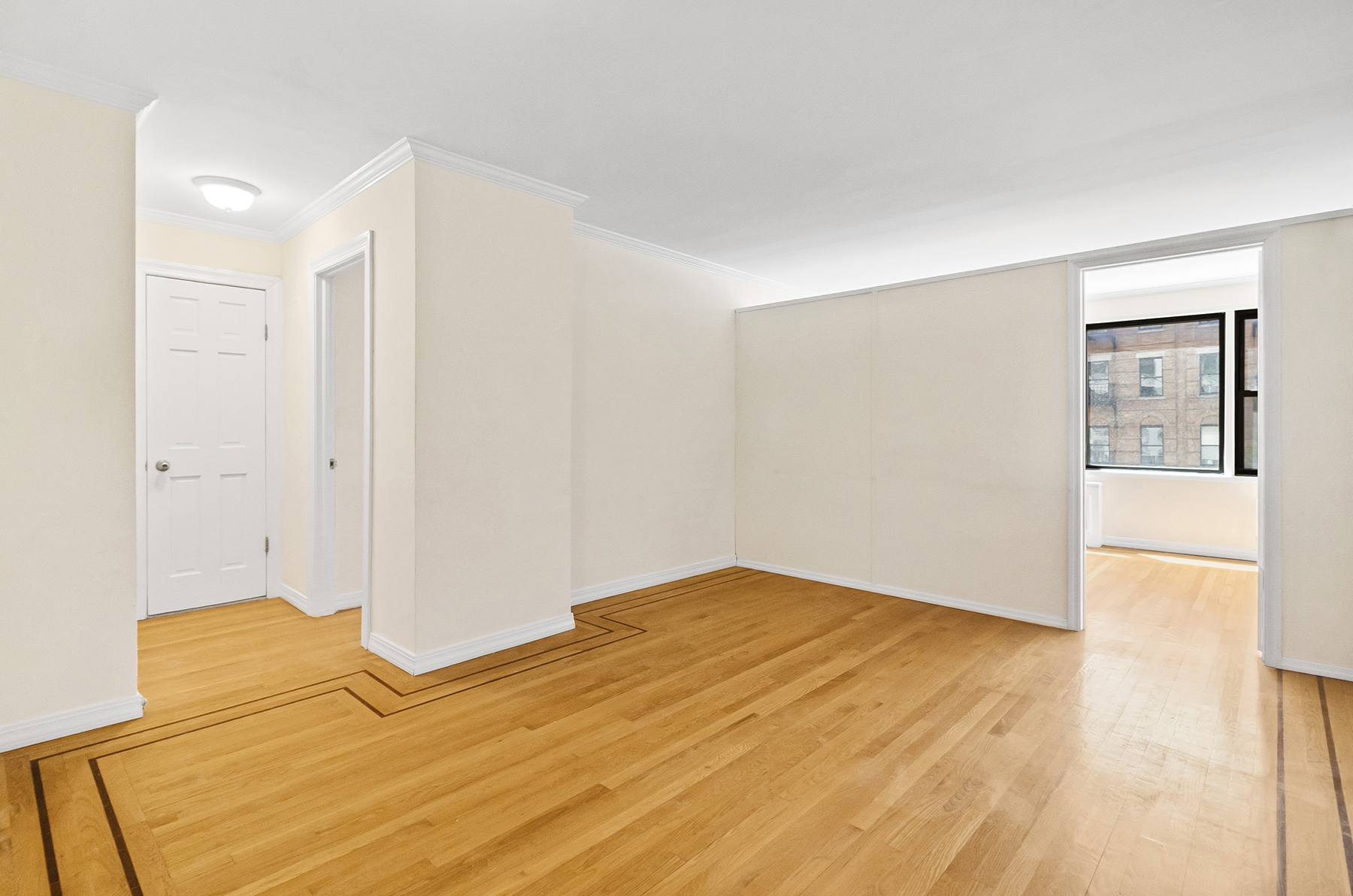 333 E 34TH Street TOWNHOUSE