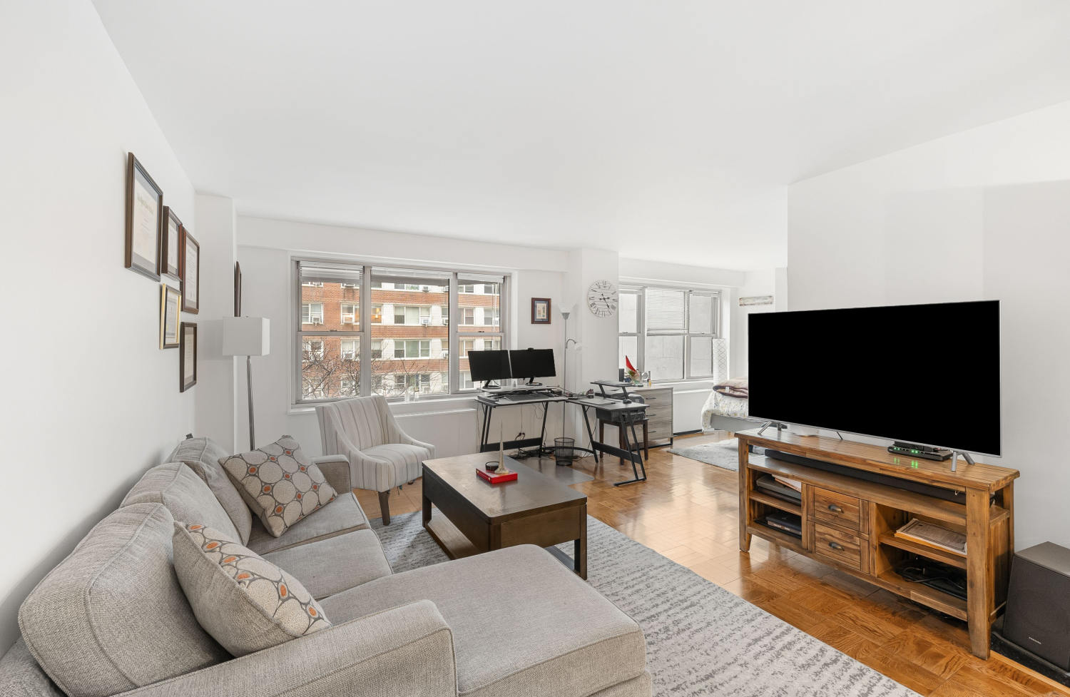 137 E 36TH Street 3D