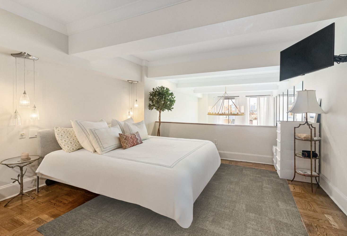 421 HUDSON Street 607