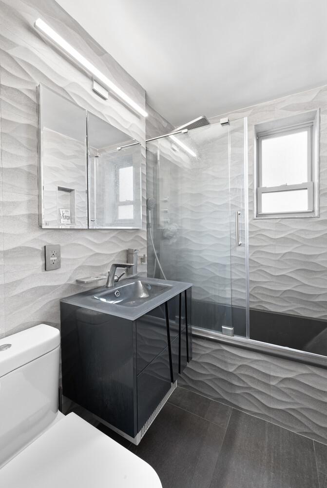 210 E 47TH Street 11F