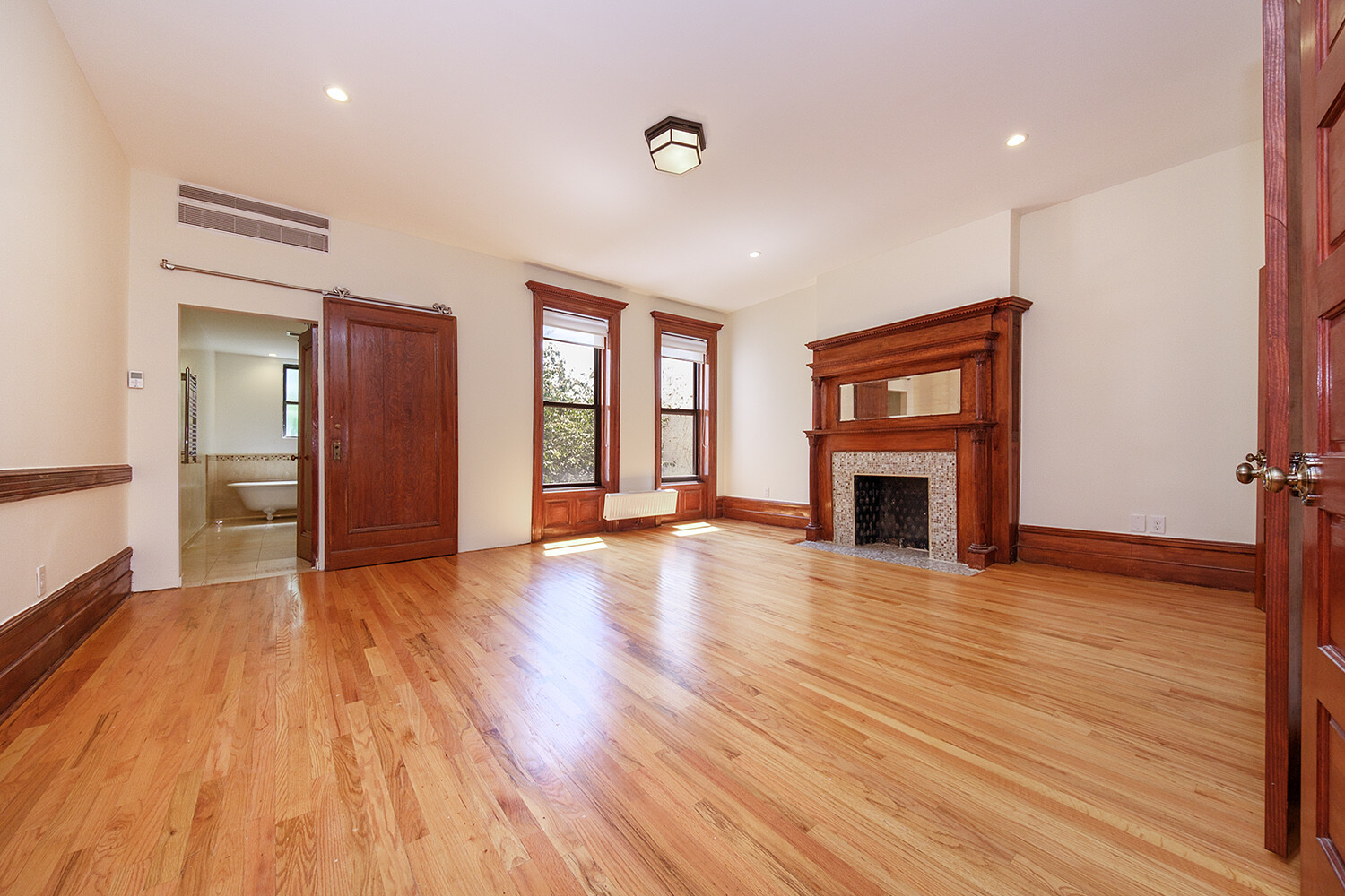 116 W 118TH Street