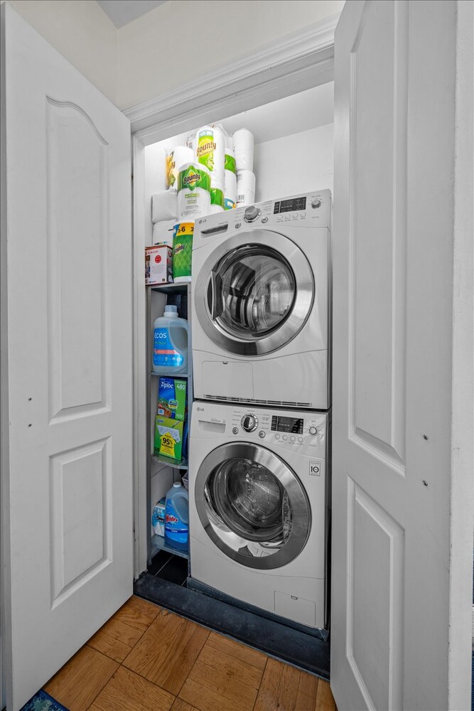 136 E 56TH Street 2J
