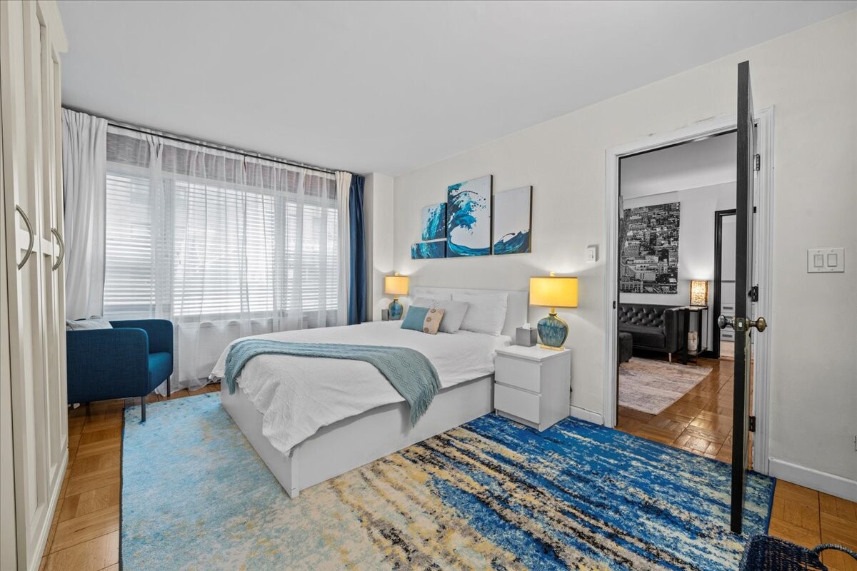 136 E 56TH Street 2J