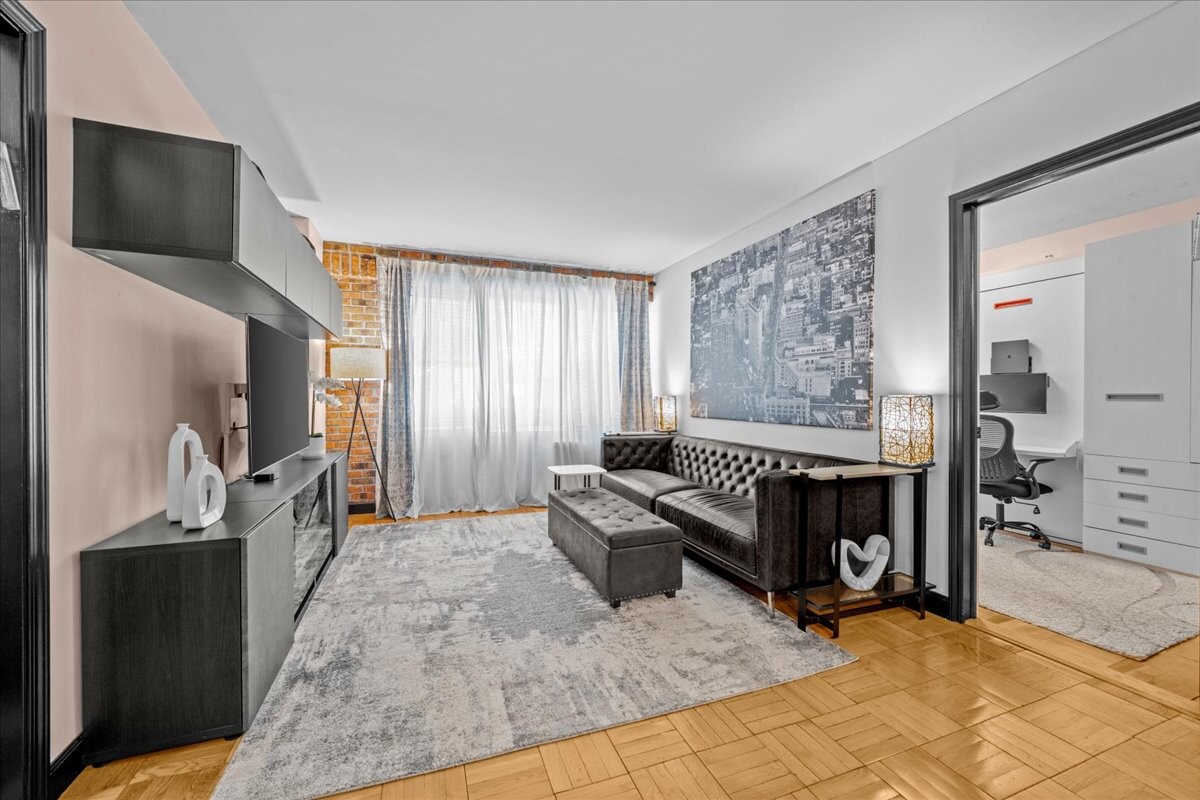 136 E 56TH Street 2J
