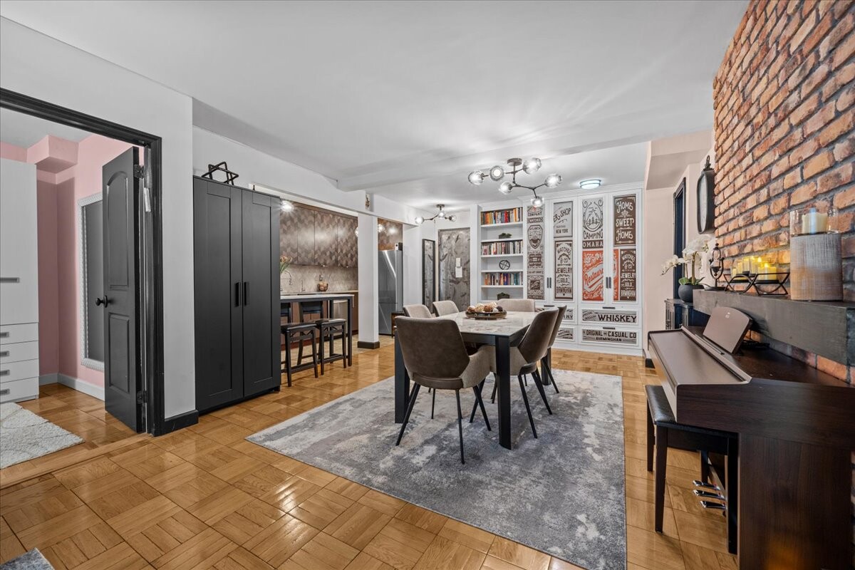 136 E 56TH Street 2J