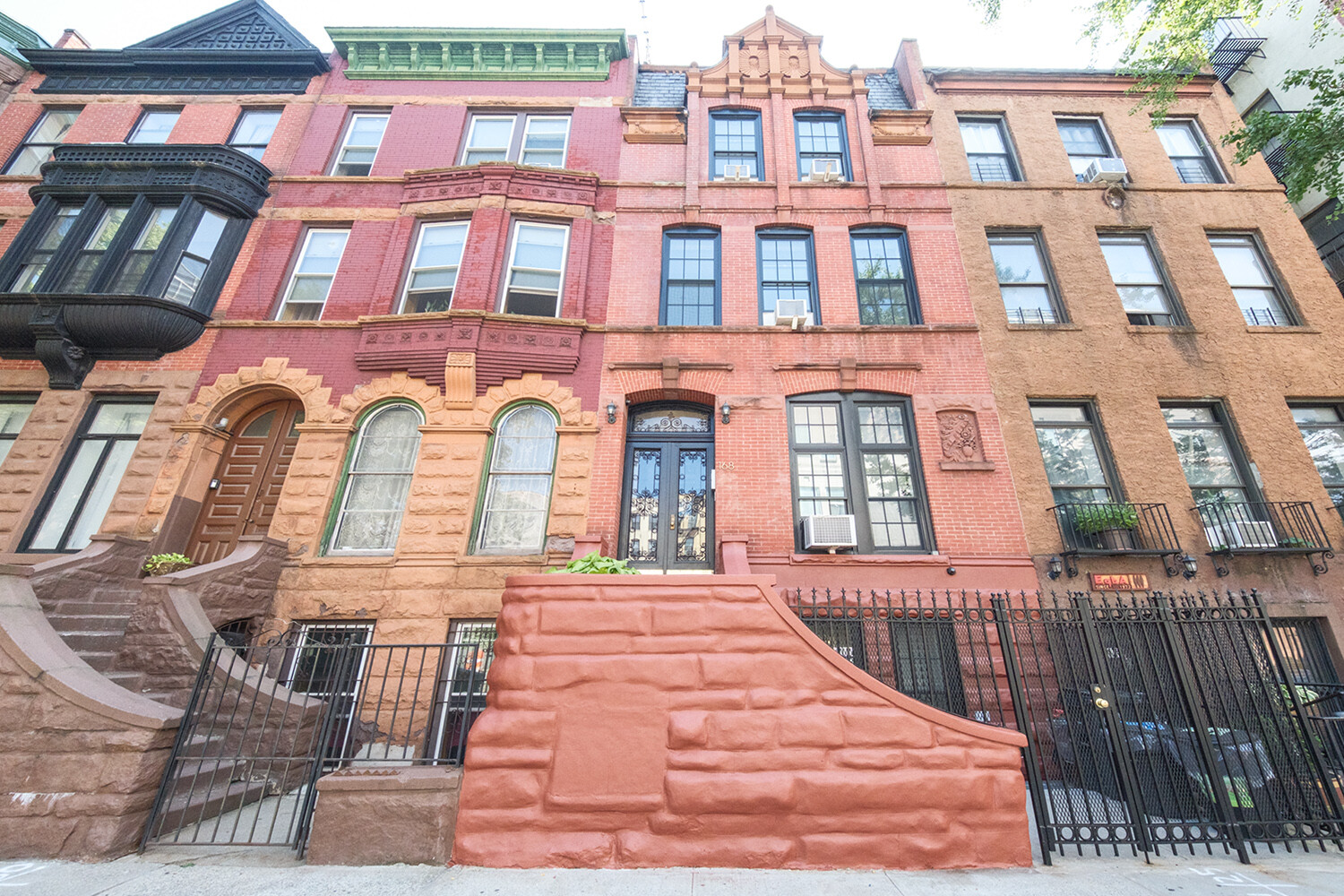 168 W 130TH Street