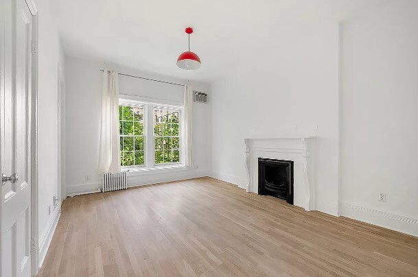 168 W 130TH Street