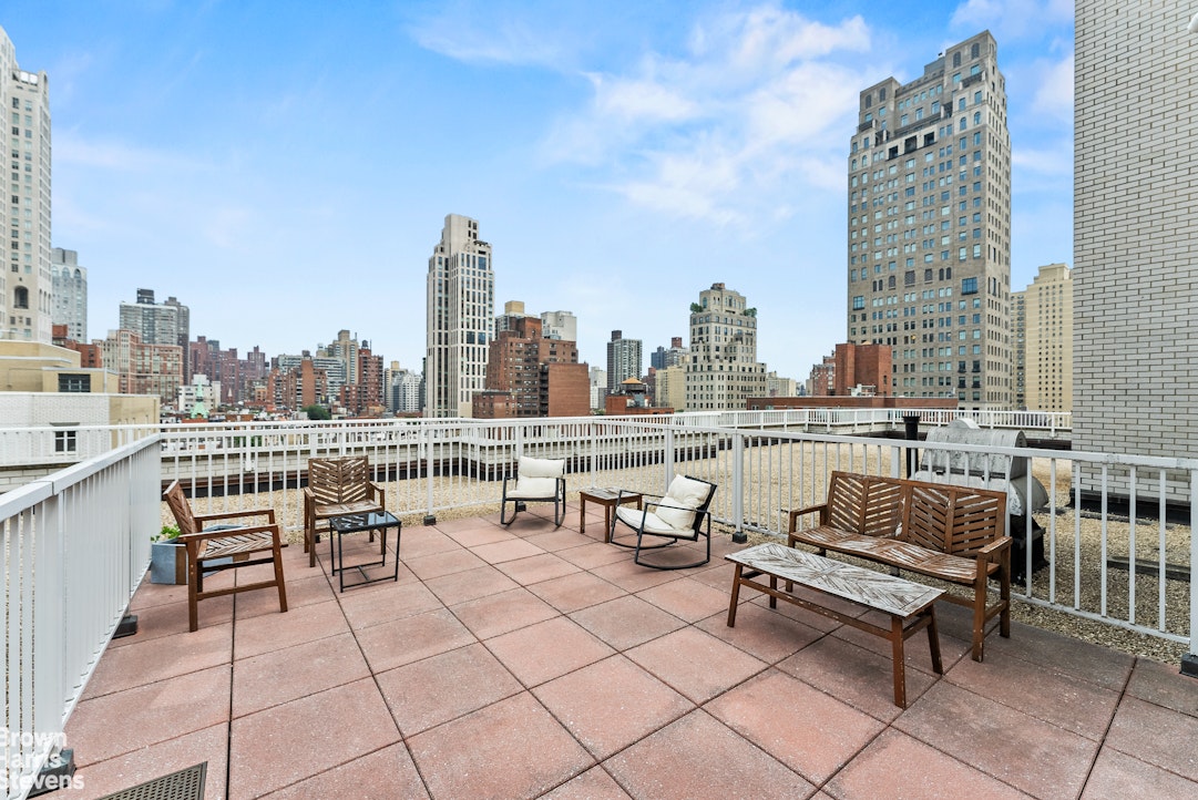 222 E 80TH Street 4G
