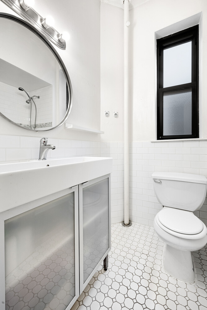 58 W 105TH Street 5A