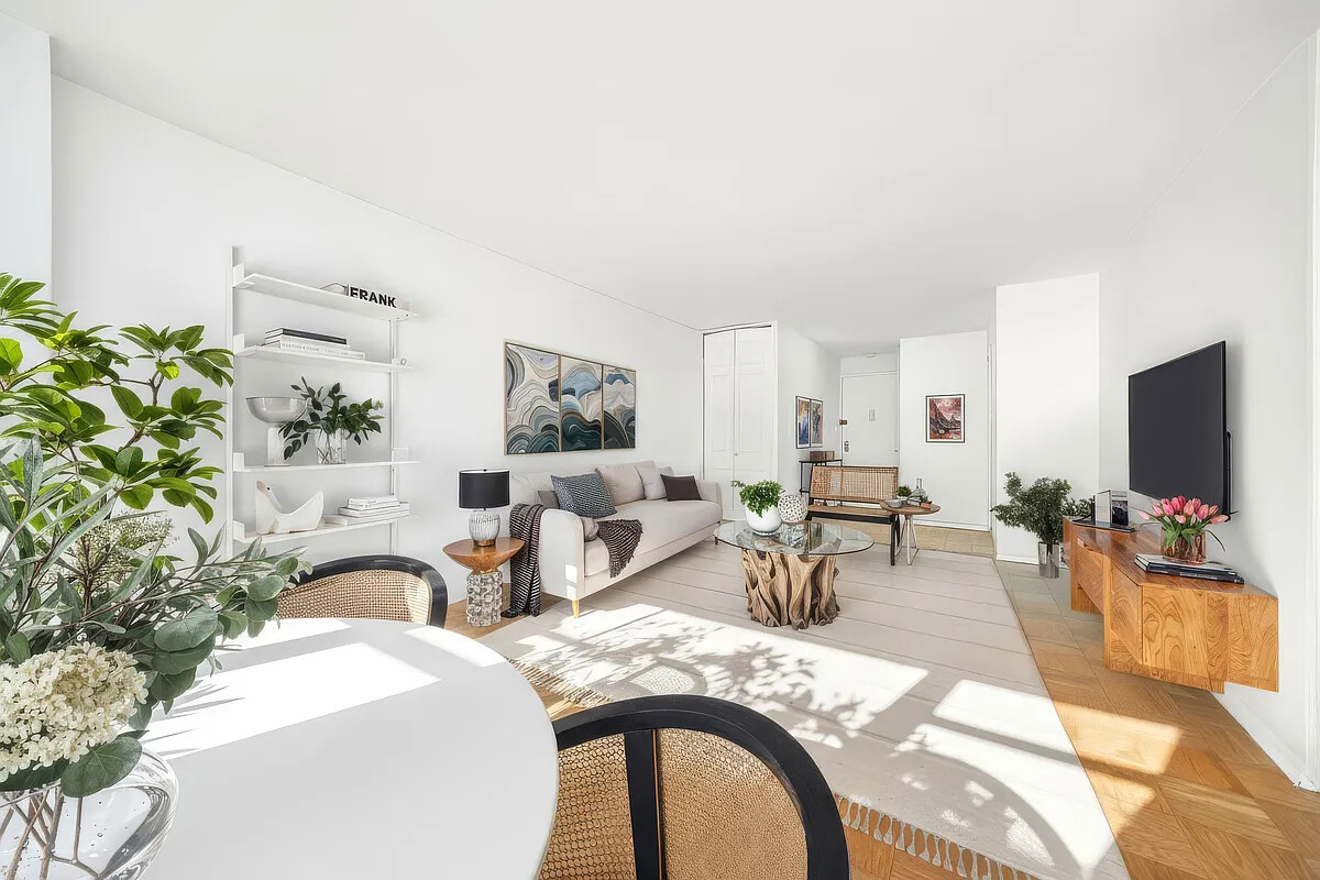 220 E 57TH Street 14J