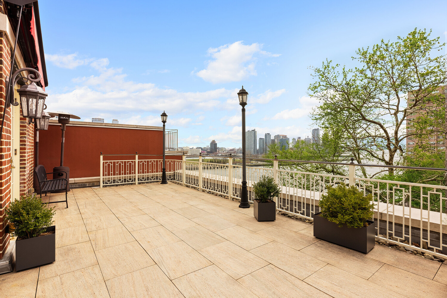 6 SUTTON Square