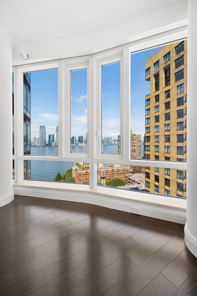 70 LITTLE WEST Street 20B