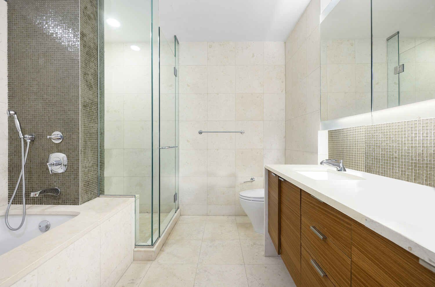 70 LITTLE WEST Street 20B