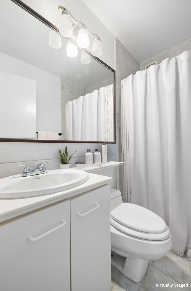 330 E 38TH Street 22J