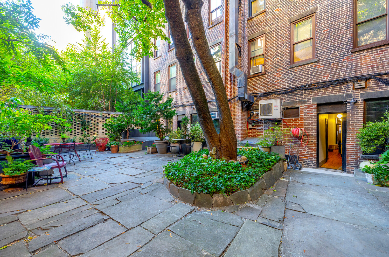 344 W 11TH Street 4W