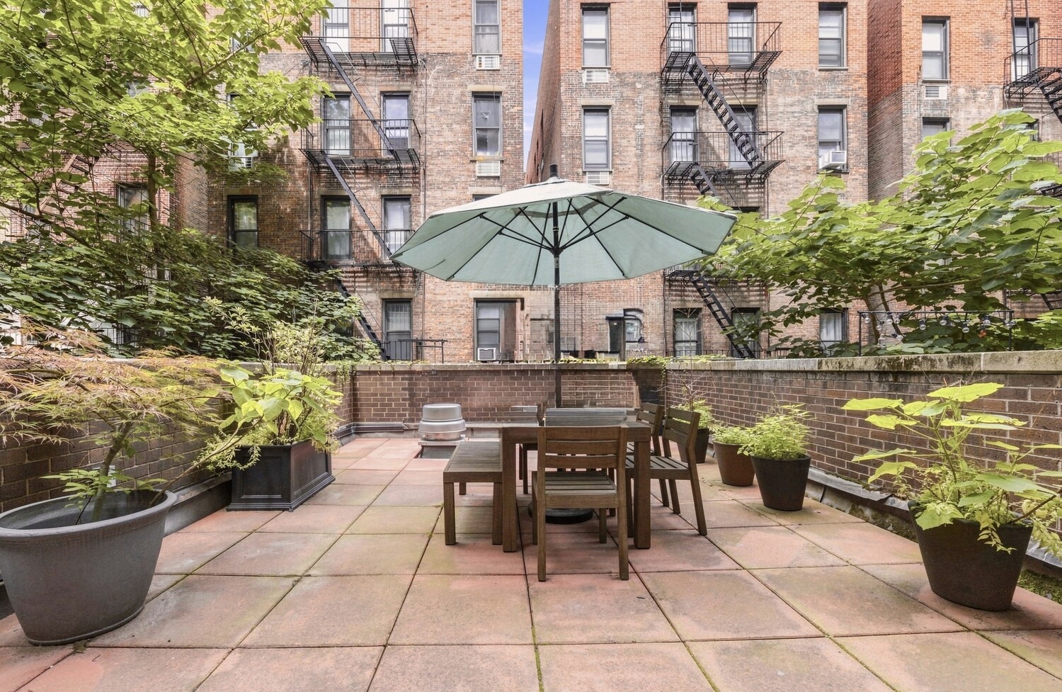 225 E 86TH Street 204