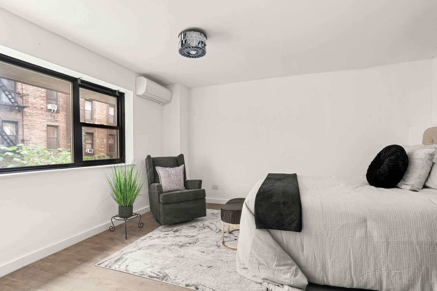 225 E 86TH Street 204
