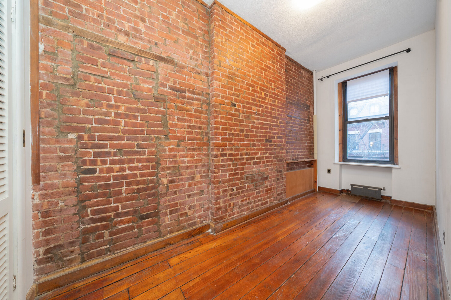 233 E 88TH Street 3E