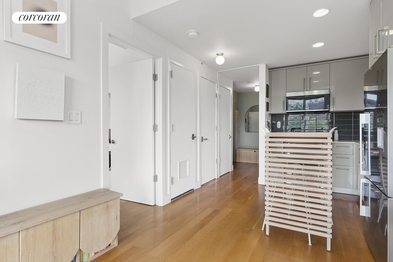 139 SKILLMAN Avenue 5C