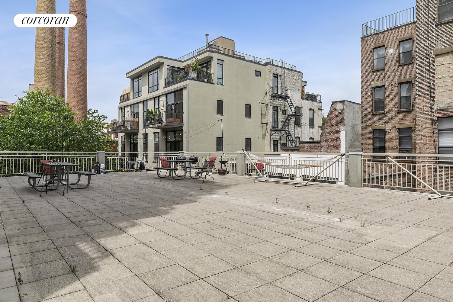 139 SKILLMAN Avenue 5C