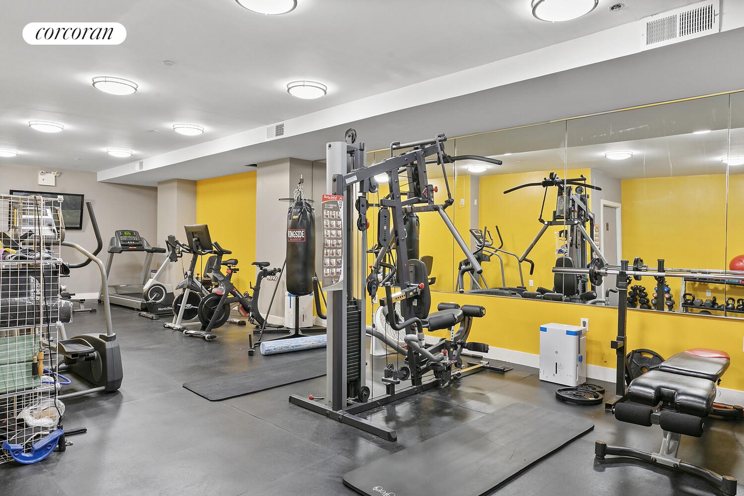 139 SKILLMAN Avenue 5C