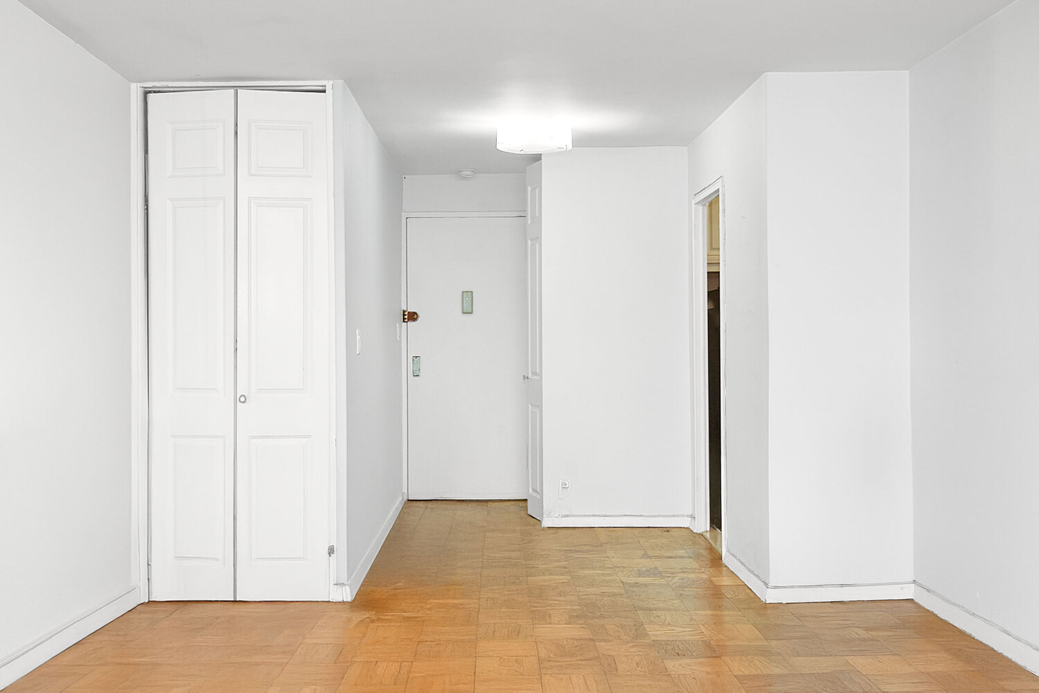 220 E 57TH Street 14J