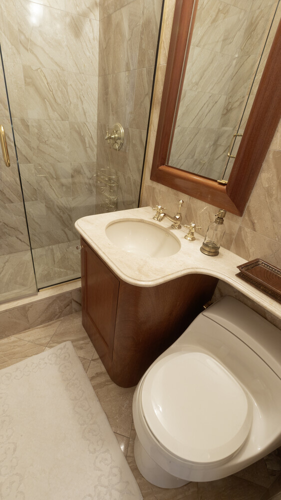 225 E 57TH Street 5G