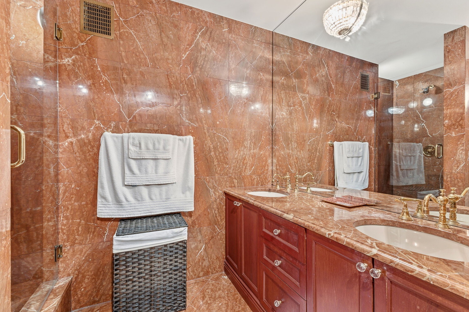 225 E 57TH Street 5G