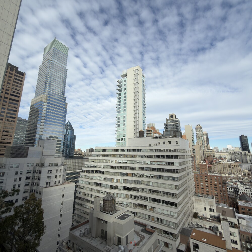 225 E 57TH Street 5G