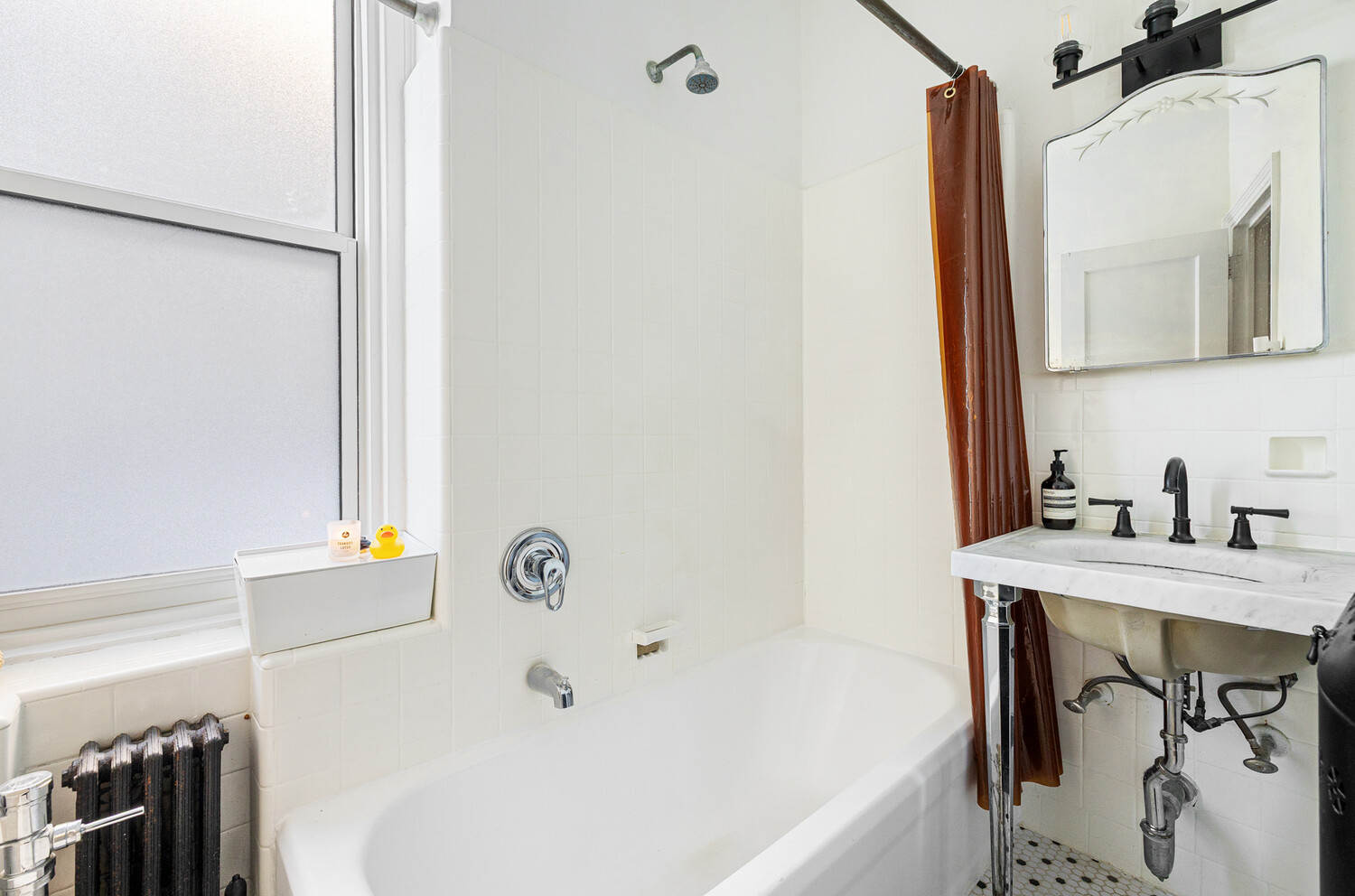 250 CABRINI Boulevard 1A