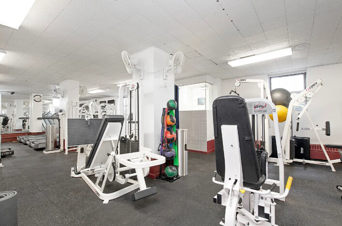 270 JAY Street 4G