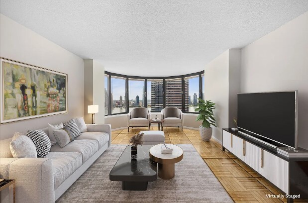 330 E 38TH Street 22J