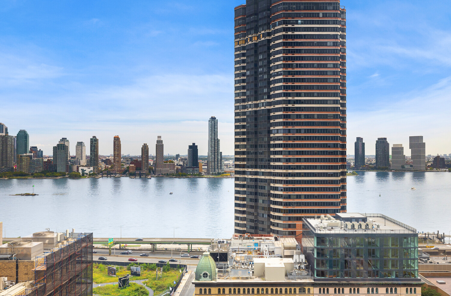 330 E 38TH Street 22J