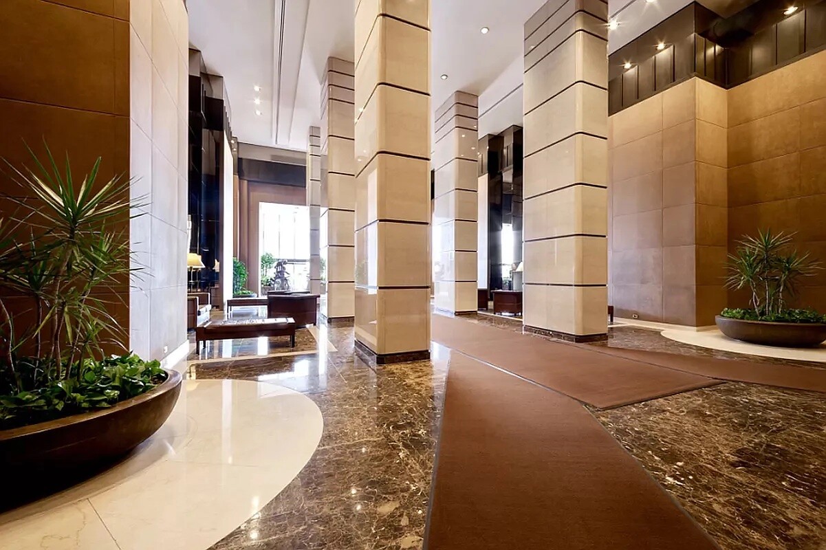 330 E 38TH Street 22J