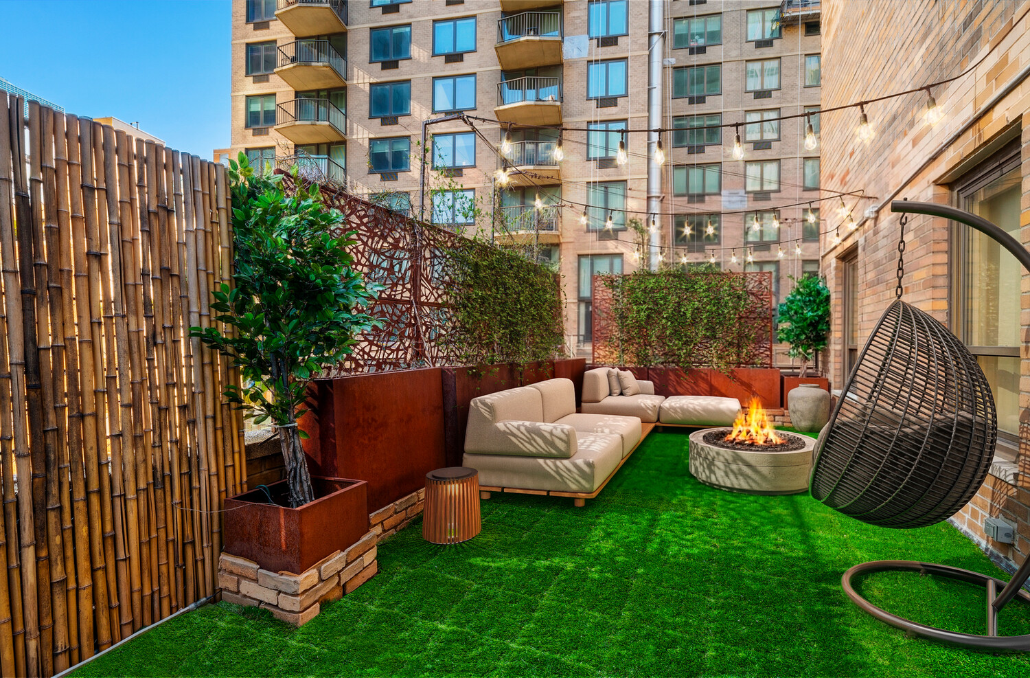 210 E 47TH Street 11F