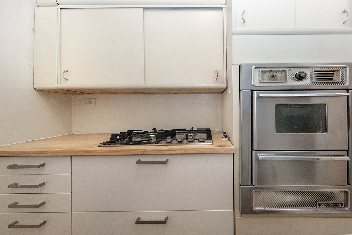 25 E 69TH Street 5B