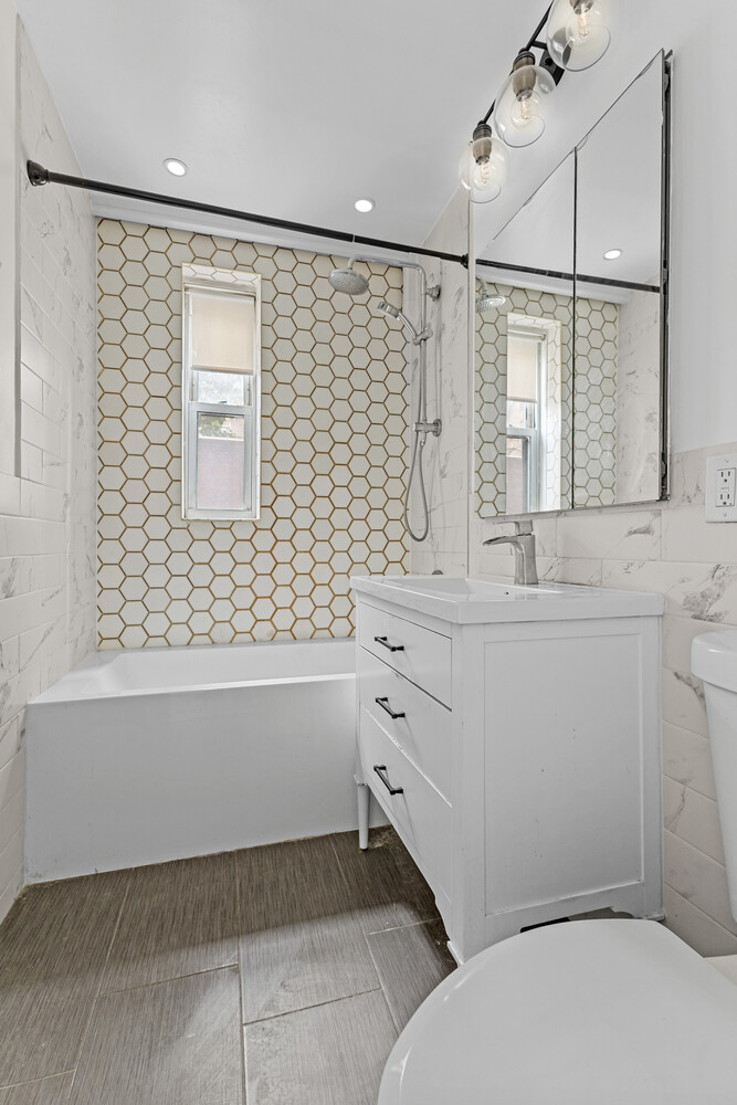 350 E 30TH Street 1D