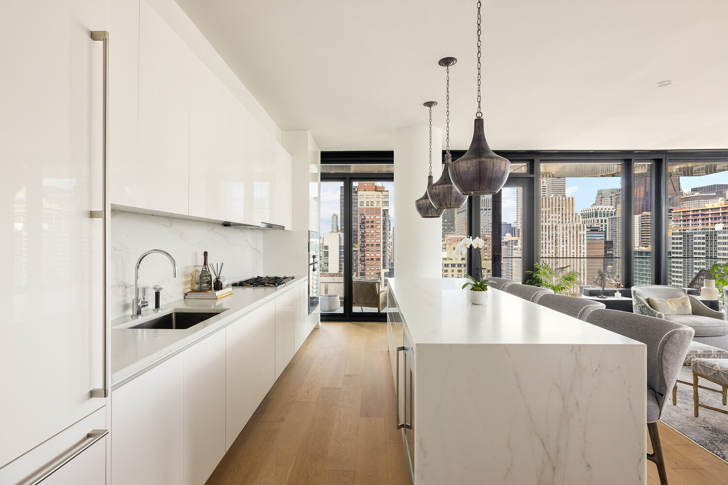 695 1ST Avenue 38H