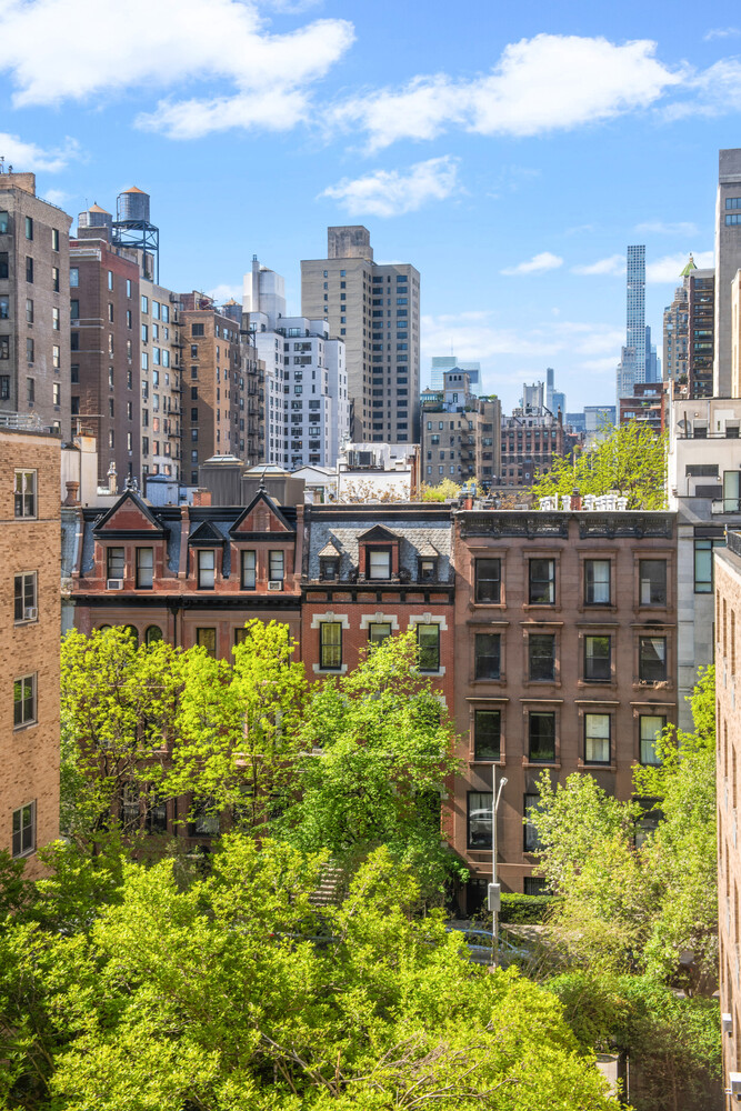 40 E 84TH Street 7CD