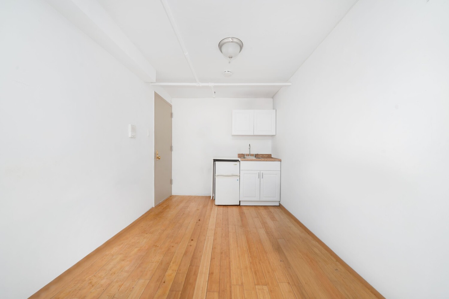 336 W 19TH Street 1