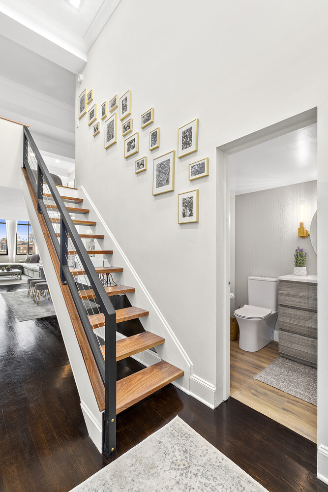421 HUDSON Street 607