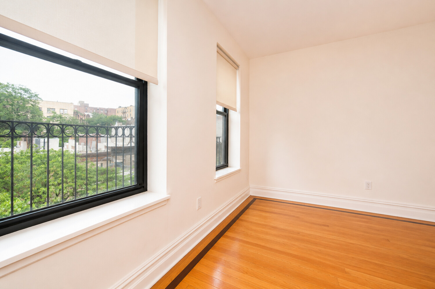 807 RIVERSIDE Drive 5B
