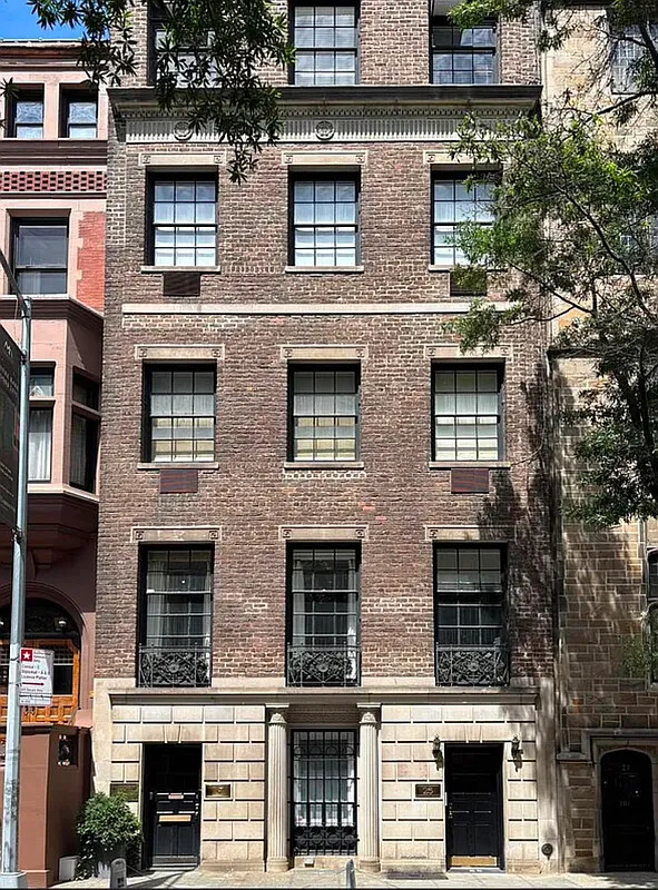 25 E 69TH Street 5T