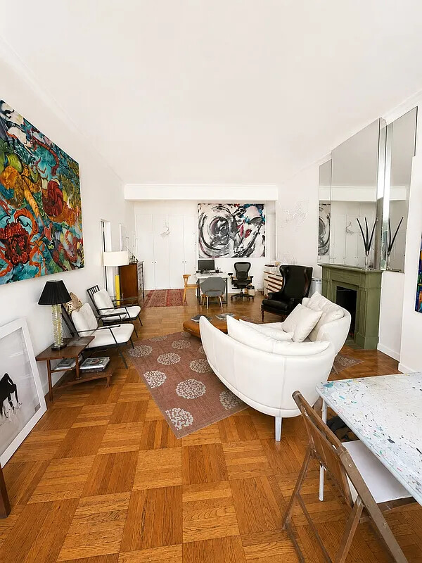 25 E 69TH Street 5T