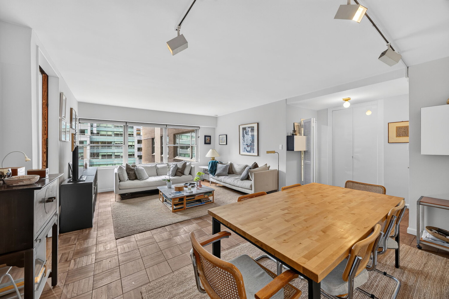 118 E 60TH Street 14F