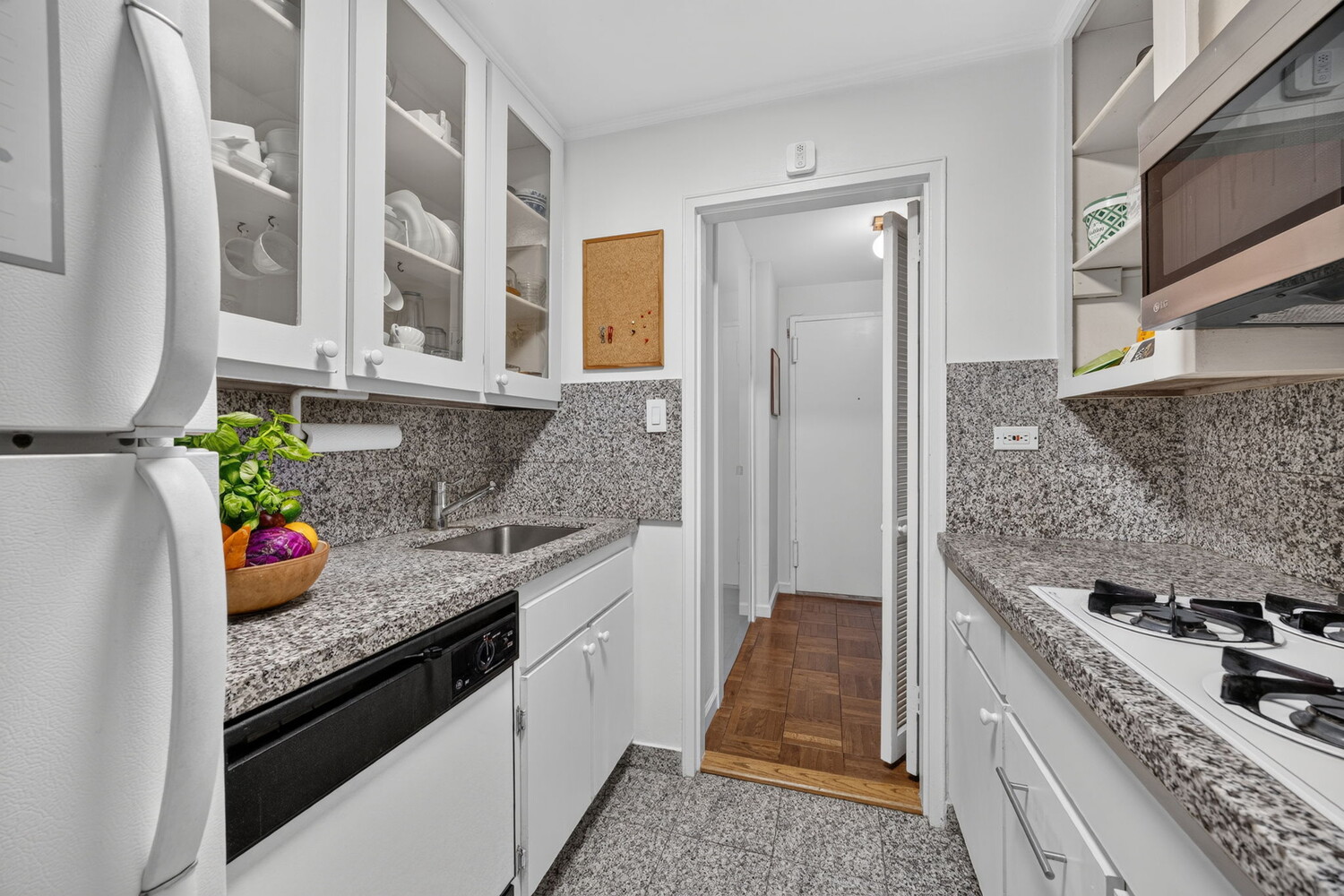 118 E 60TH Street 14F