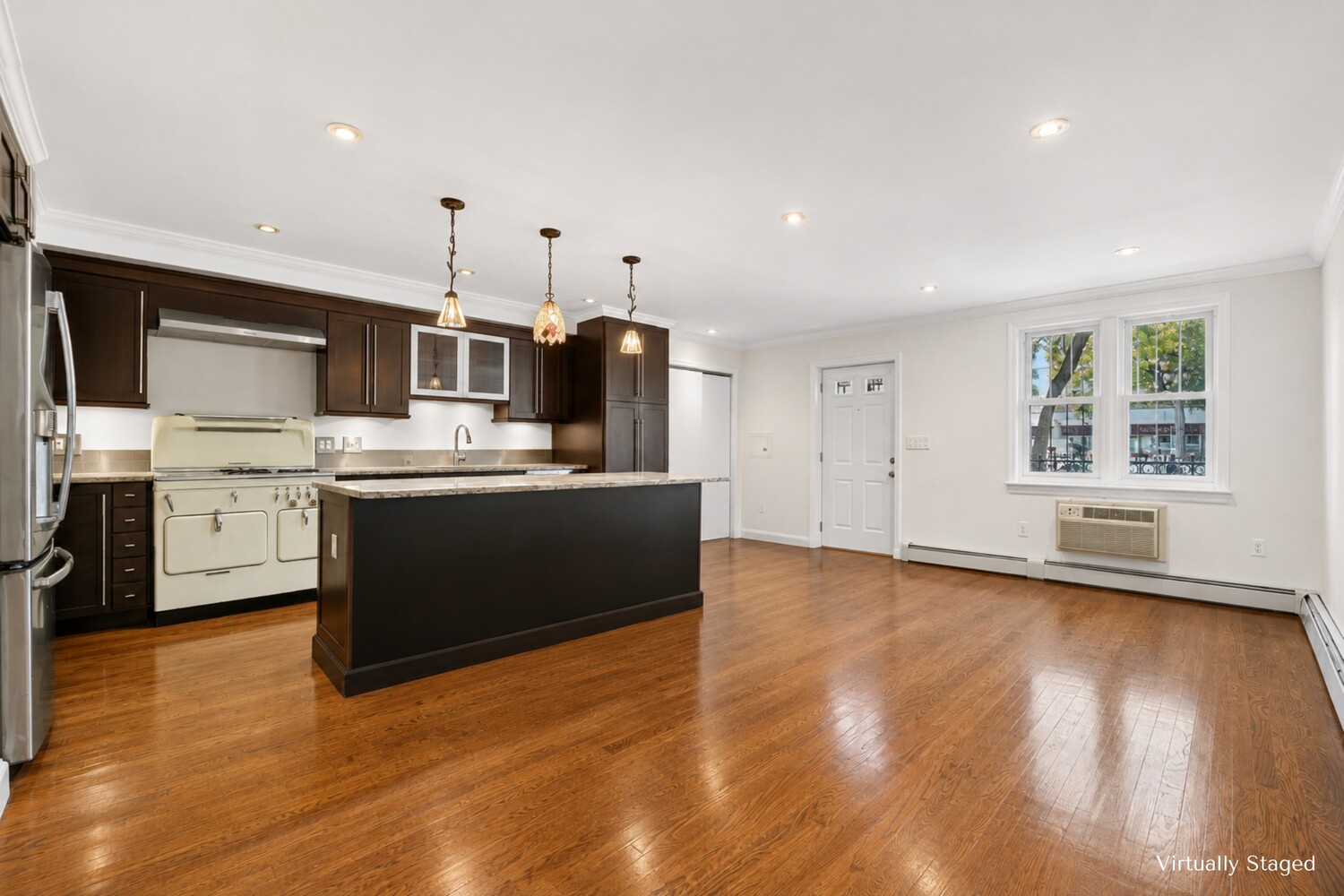 1451 5TH Avenue 3FAM
