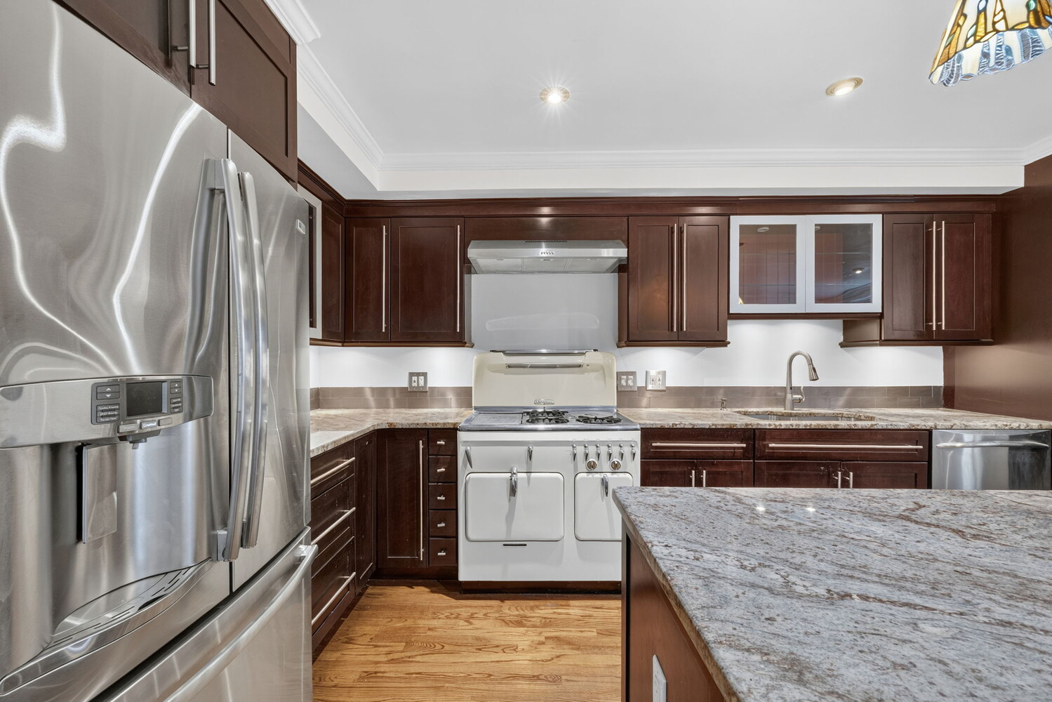 1451 5TH Avenue 3FAM